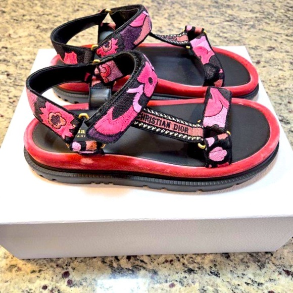 NEW DIOR D-Wave Sandals Size 39 - Picture 1 of 12